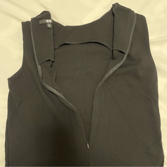 Uniqlo black sleeveless midi dress, XS - Picture 8 of 10